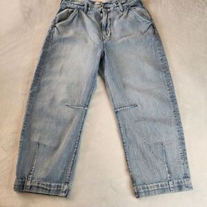 AE77 Light Wash High Rise Barrel Jeans Waist 29 Court Short